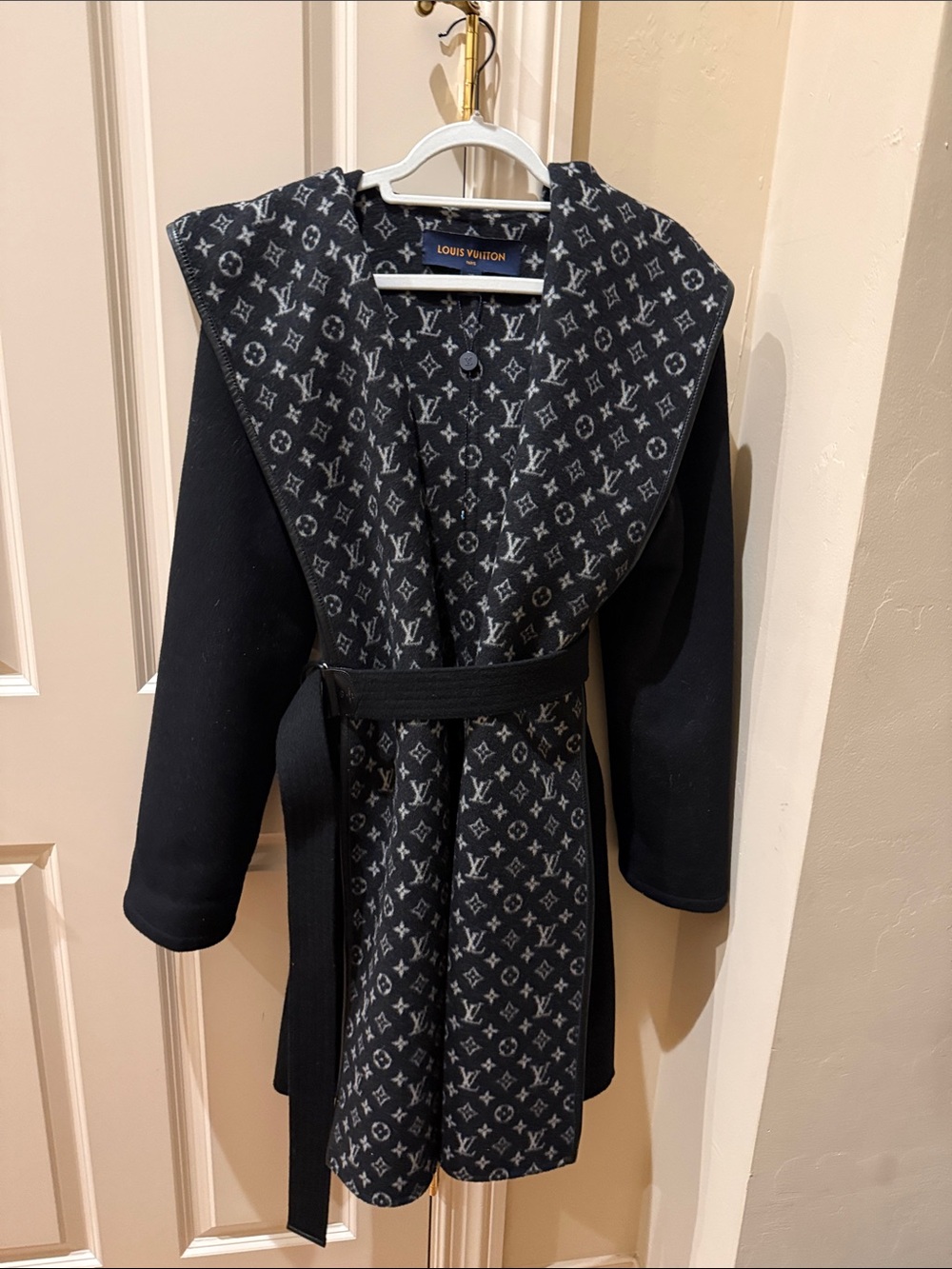 Louis Vuitton wool hooded wrap coat. Size 38. Worn 3-4x. Like new.